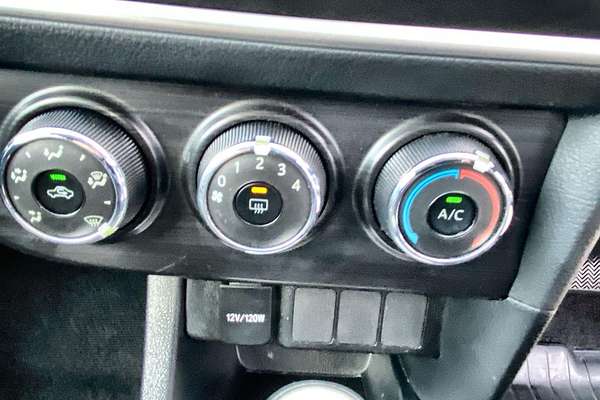 2013 Toyota Corolla Ascent Sport ZRE182R