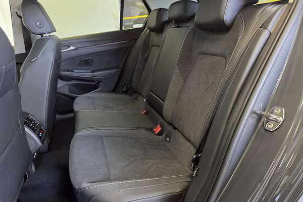 2025 Volkswagen Golf 110TSI Style 8.5