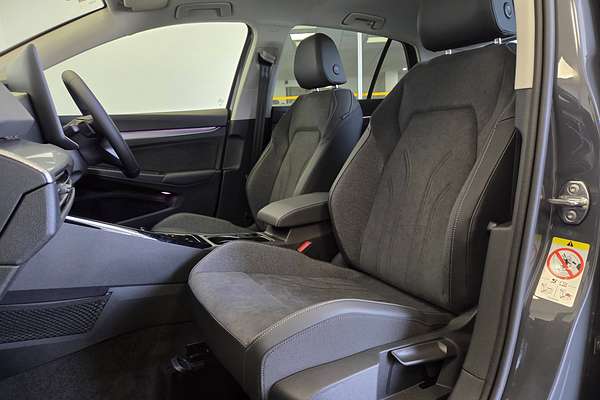 2025 Volkswagen Golf 110TSI Style 8.5