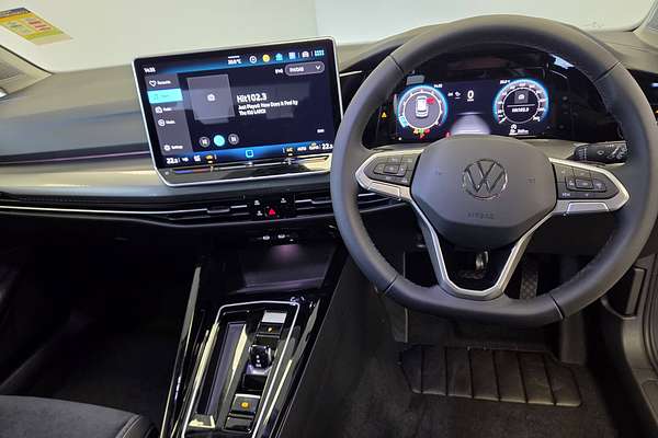 2025 Volkswagen Golf 110TSI Style 8.5