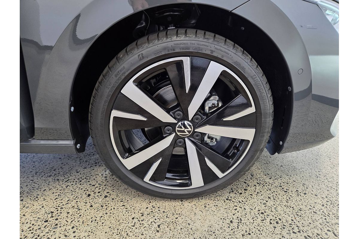 2025 Volkswagen Golf 110TSI Style 8.5