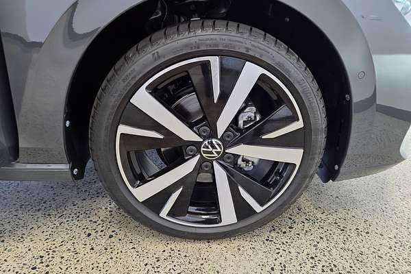 2025 Volkswagen Golf 110TSI Style 8.5