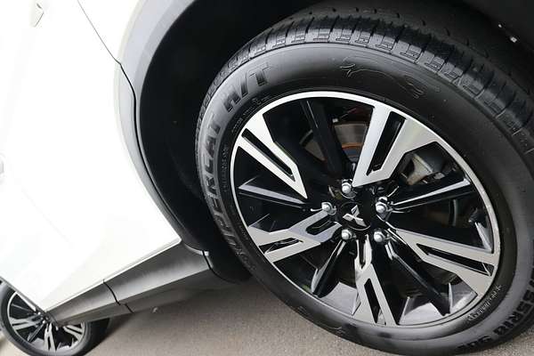 2023 Mitsubishi Eclipse Cross LS YB