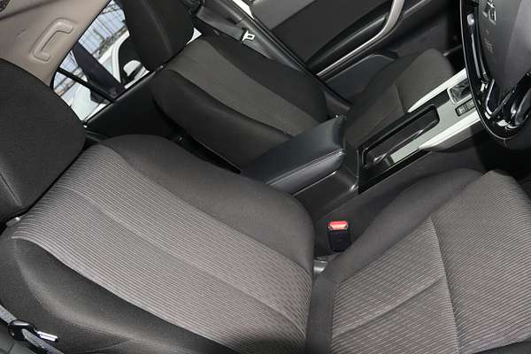 2023 Mitsubishi Eclipse Cross LS YB