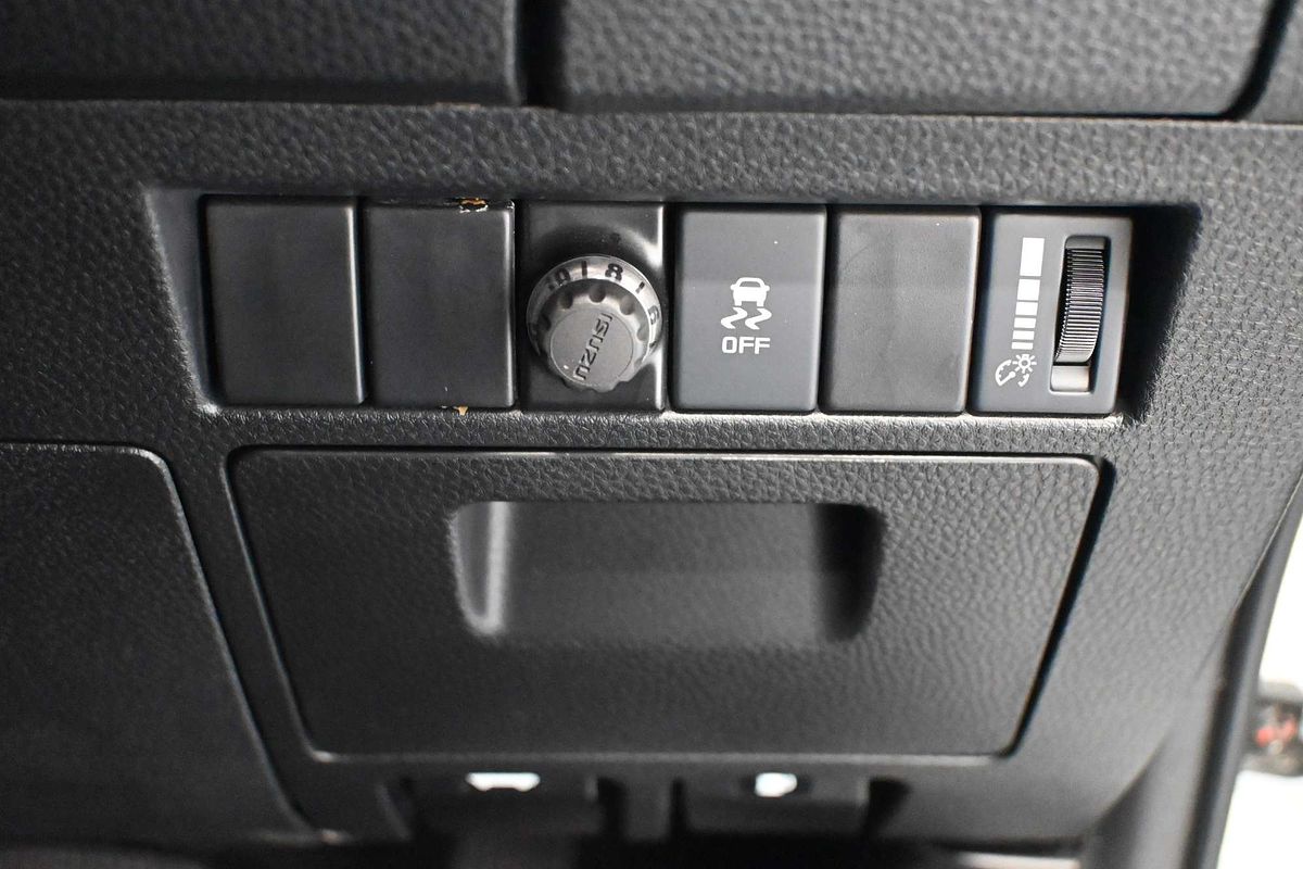 2021 Isuzu D-MAX X-TERRAIN 4X4
