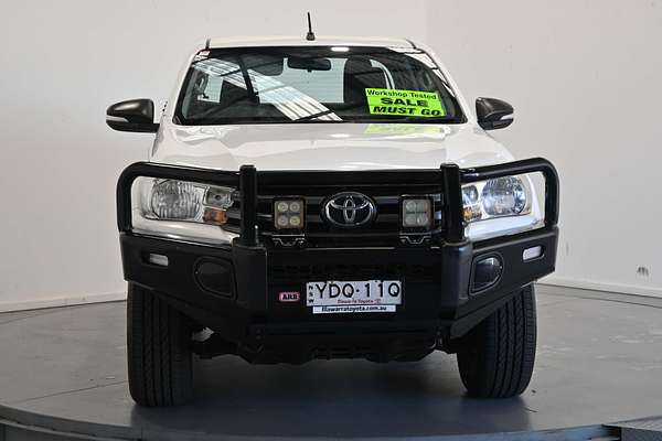 2015 Toyota Hilux SR GUN126R 4X4