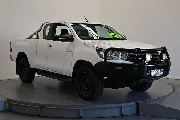2015 Toyota Hilux SR GUN126R 4X4