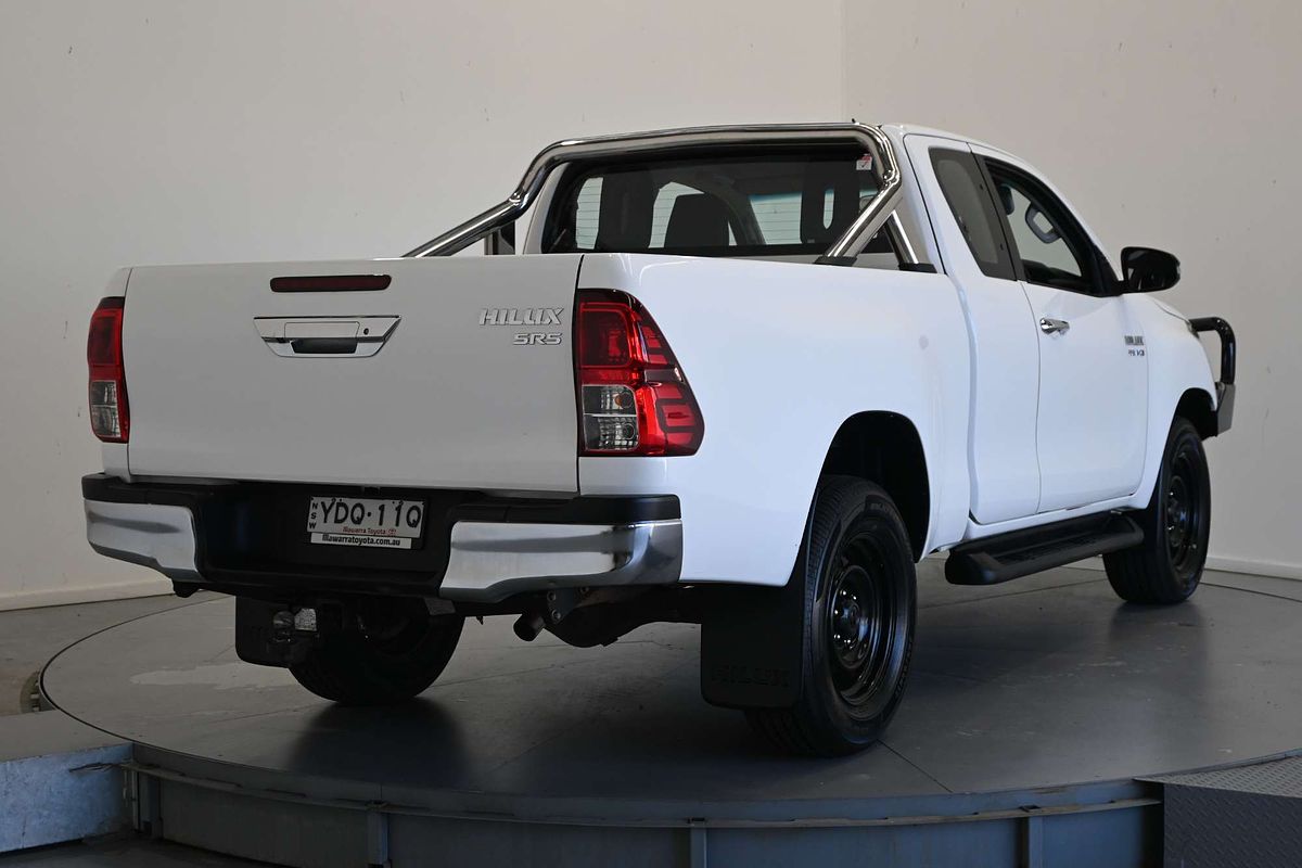 2015 Toyota Hilux SR GUN126R 4X4
