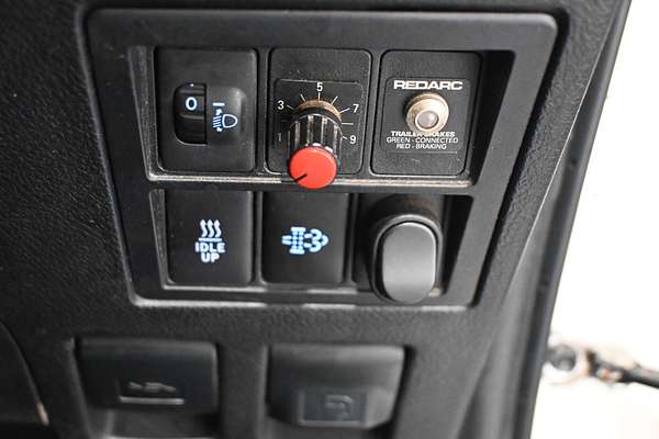 2015 Toyota Hilux SR GUN126R 4X4