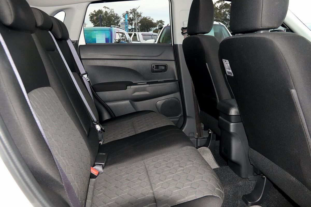 2024 Mitsubishi ASX ES XD