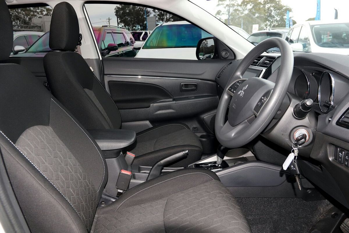 2024 Mitsubishi ASX ES XD