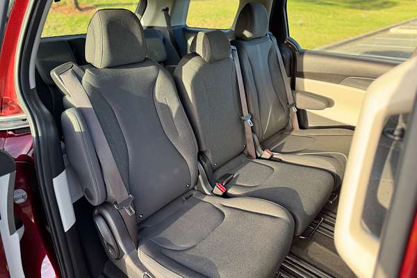 2022 Kia Carnival S KA4