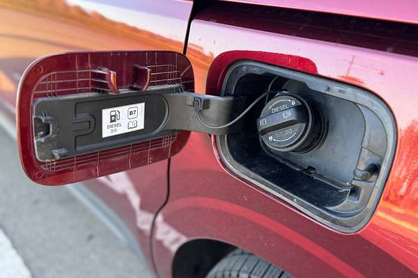 2022 Kia Carnival S KA4