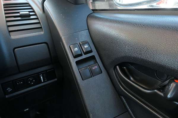 2017 Isuzu D-MAX SX High Ride Rear Wheel Drive