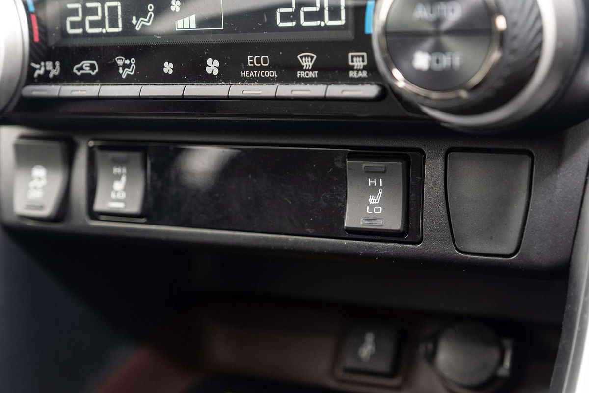 2020 Toyota RAV4 Cruiser AXAH52R