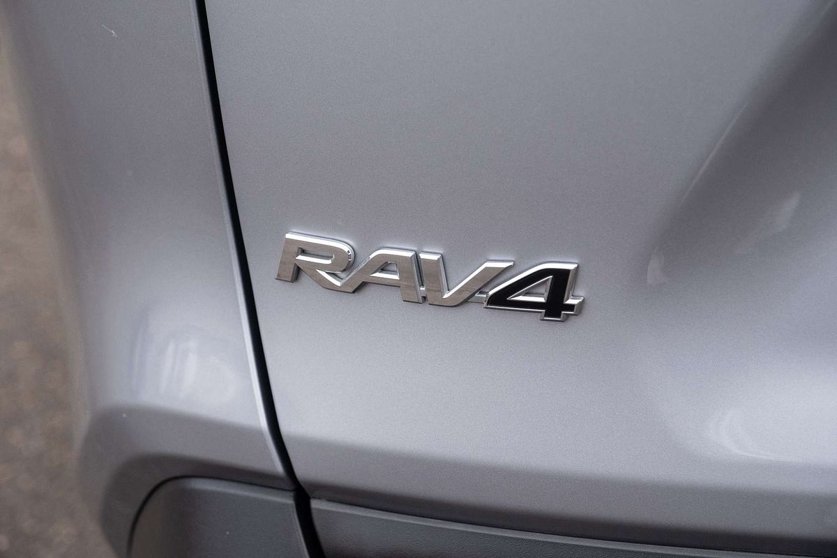 2020 Toyota RAV4 Cruiser AXAH52R