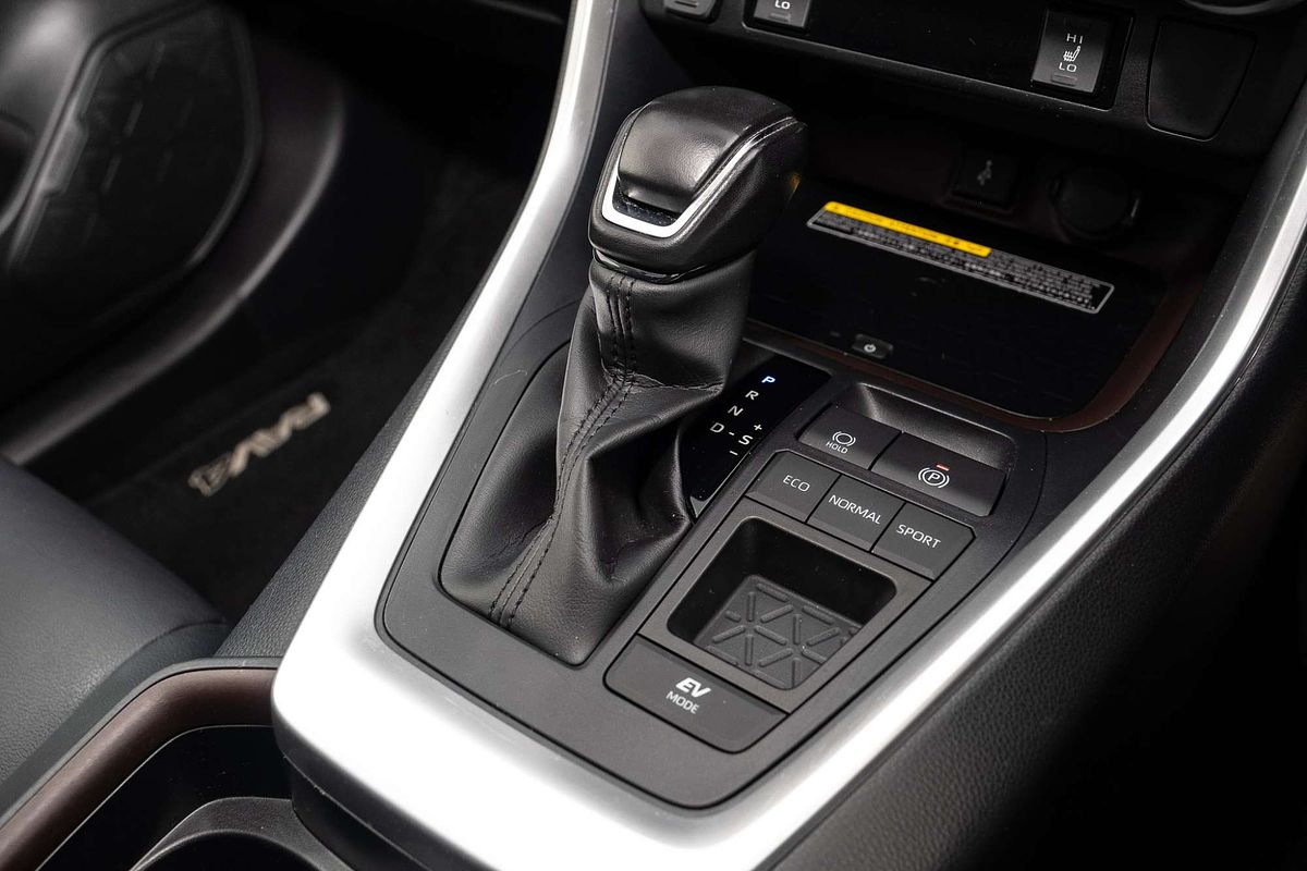2020 Toyota RAV4 Cruiser AXAH52R