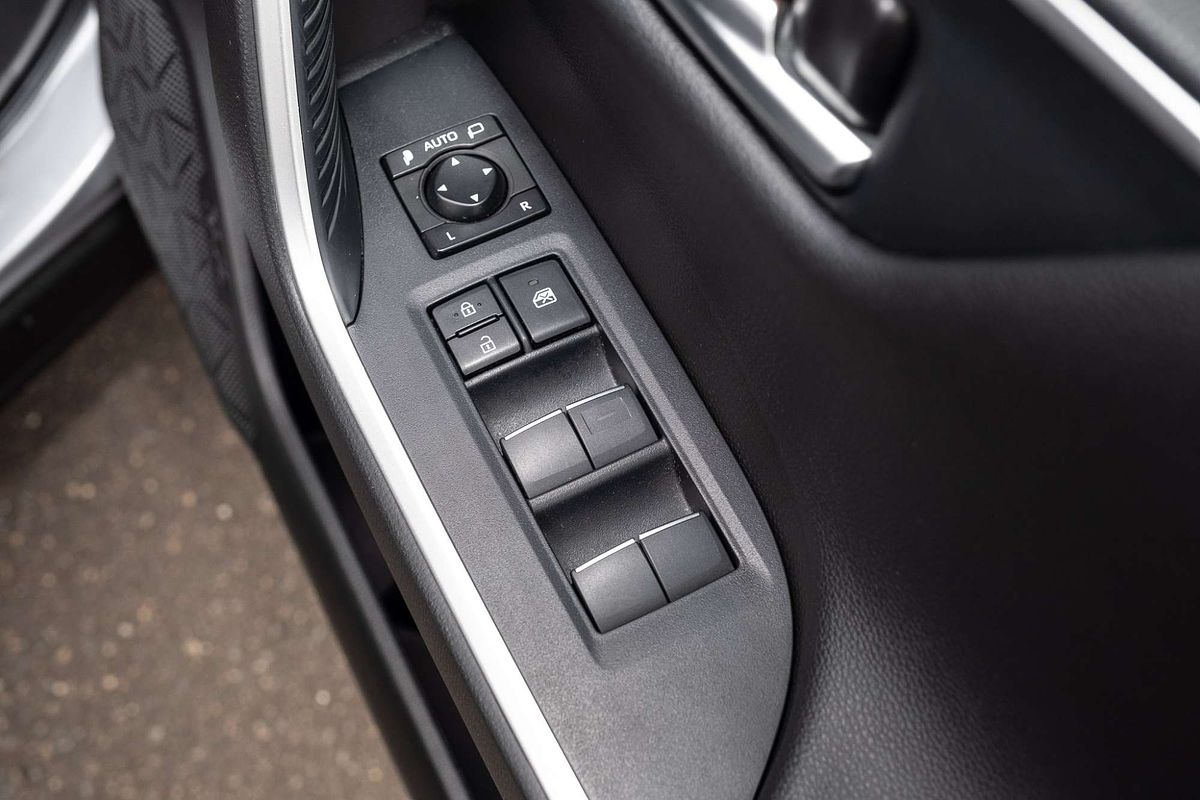 2020 Toyota RAV4 Cruiser AXAH52R