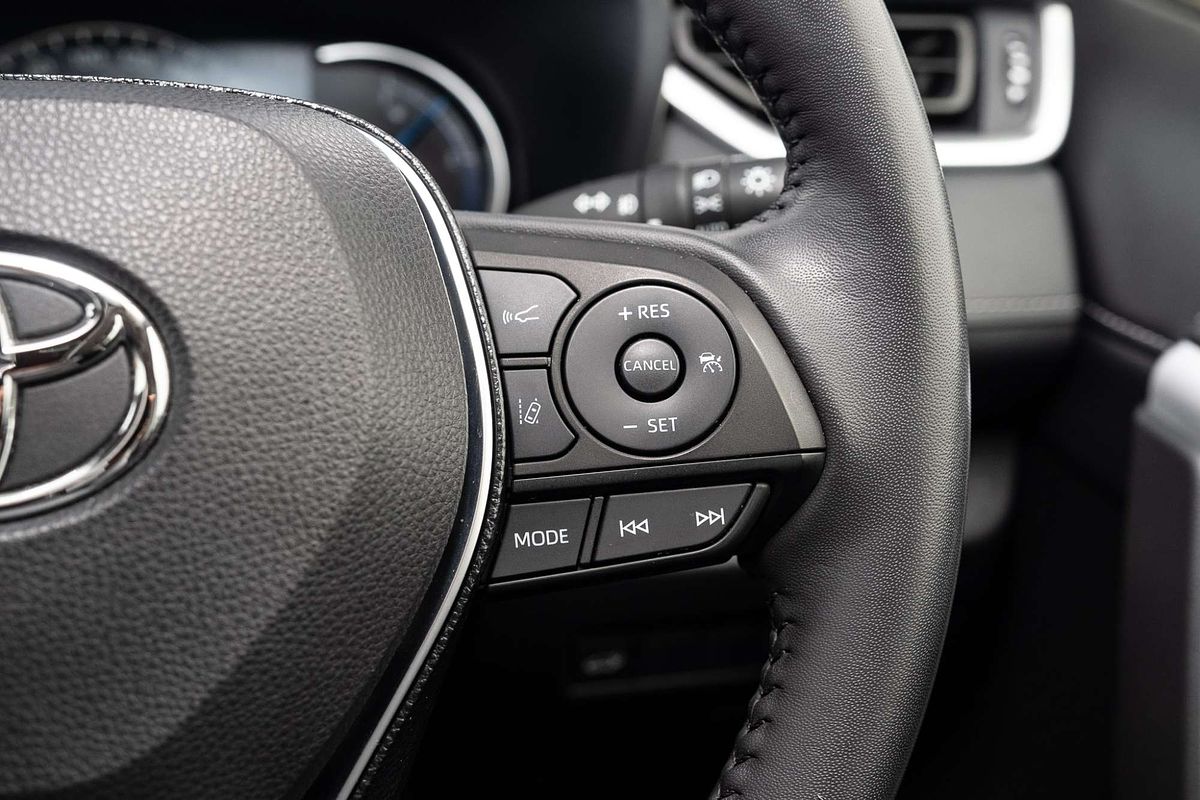 2020 Toyota RAV4 Cruiser AXAH52R