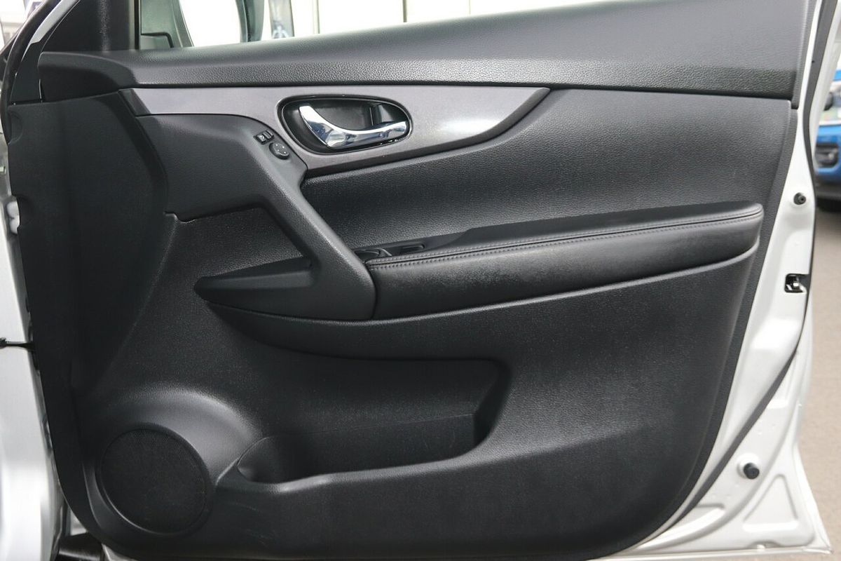 2022 Nissan X-TRAIL ST T32