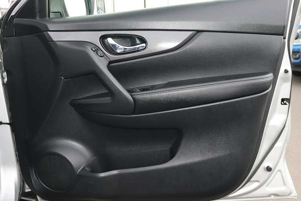 2022 Nissan X-TRAIL ST T32