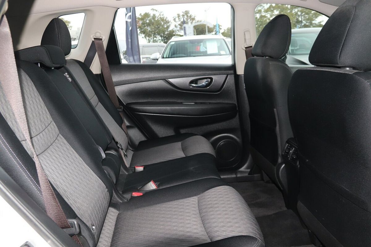 2022 Nissan X-TRAIL ST T32