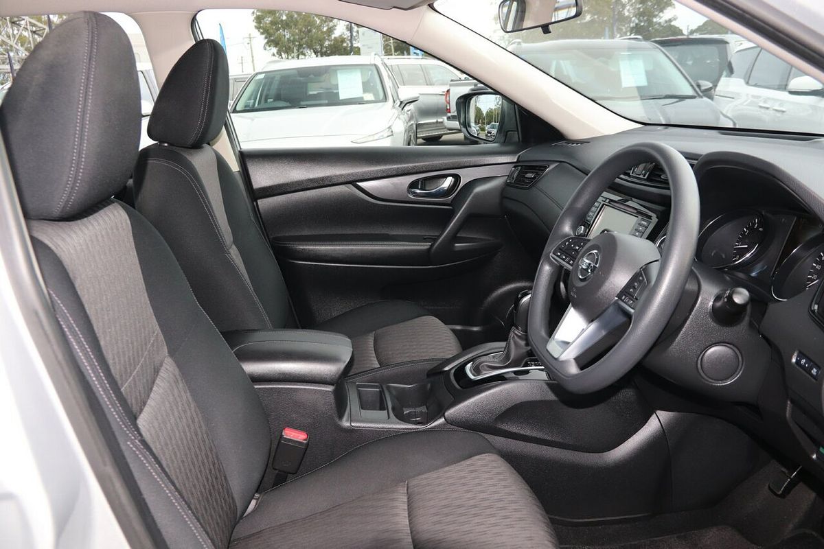 2022 Nissan X-TRAIL ST T32