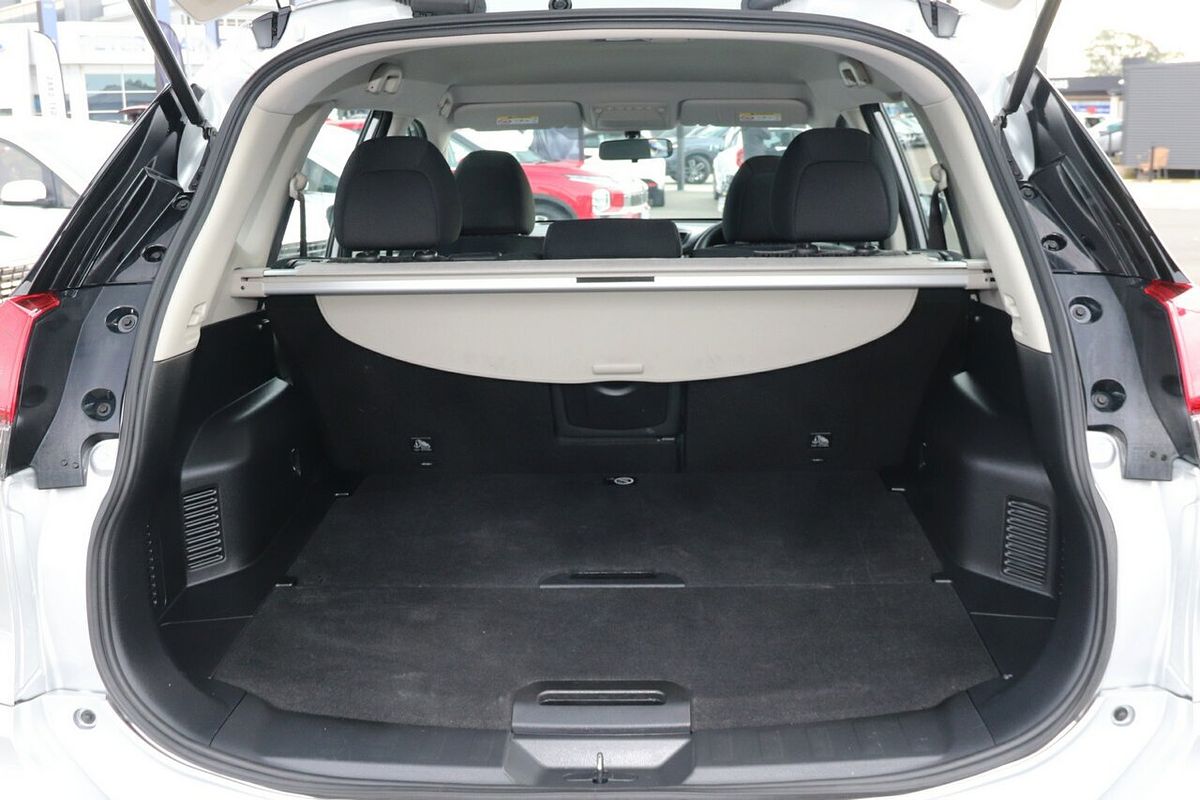 2022 Nissan X-TRAIL ST T32