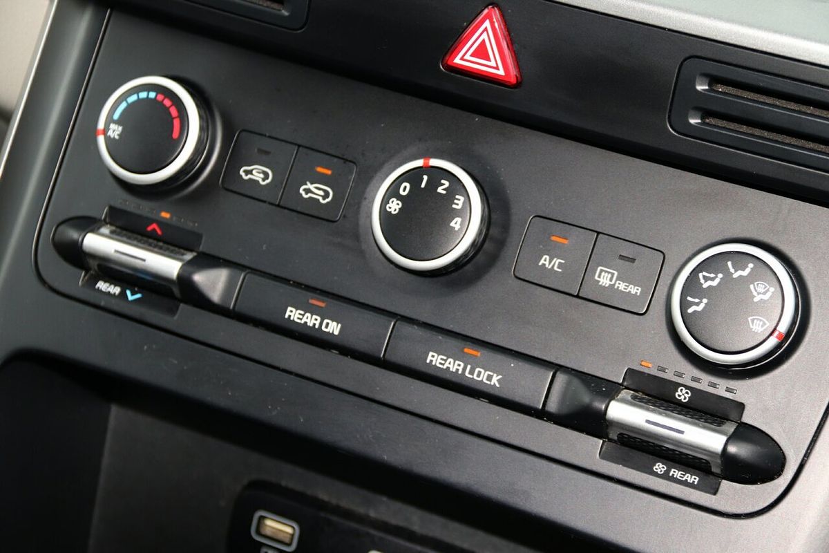 2022 Kia Carnival S KA4