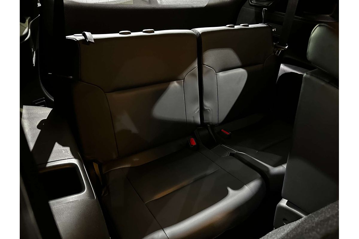 2023 Mitsubishi Outlander Black Edition ZM