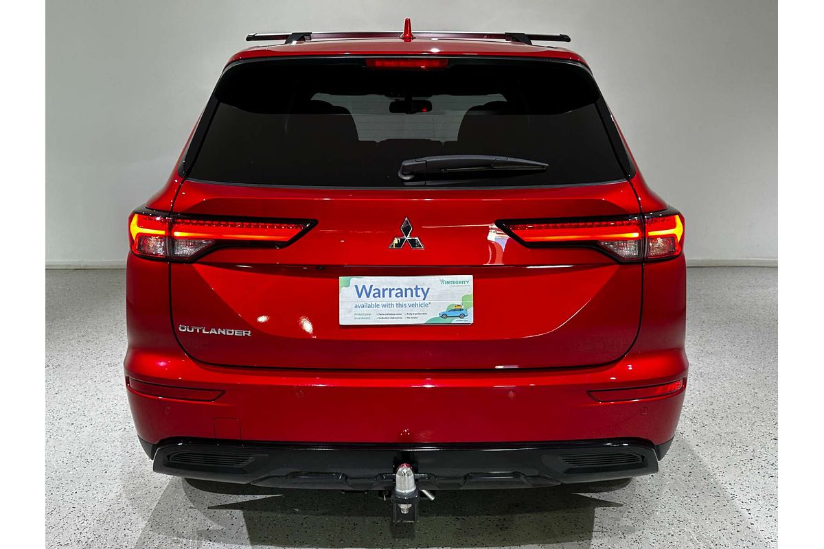 2023 Mitsubishi Outlander Black Edition ZM