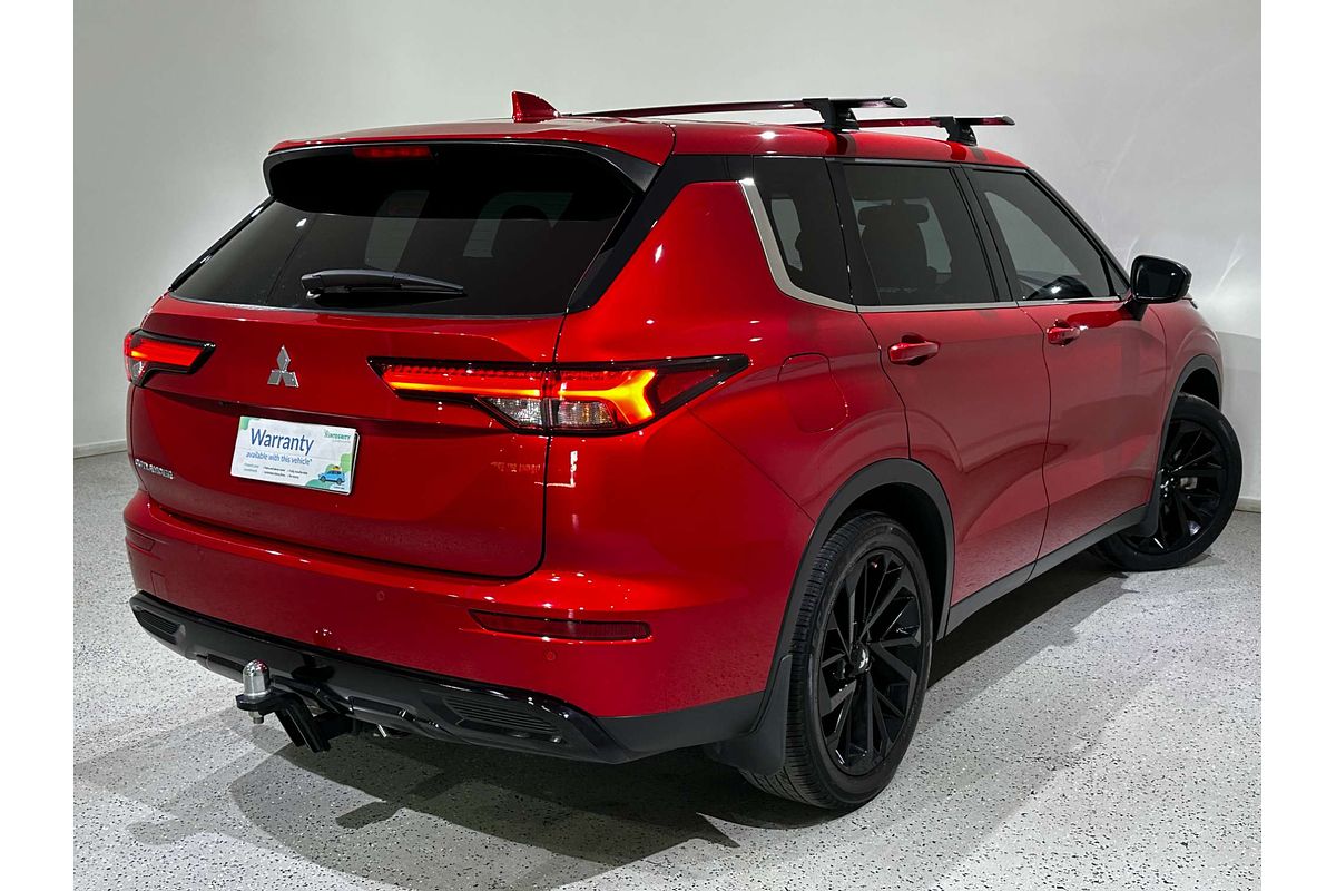 2023 Mitsubishi Outlander Black Edition ZM
