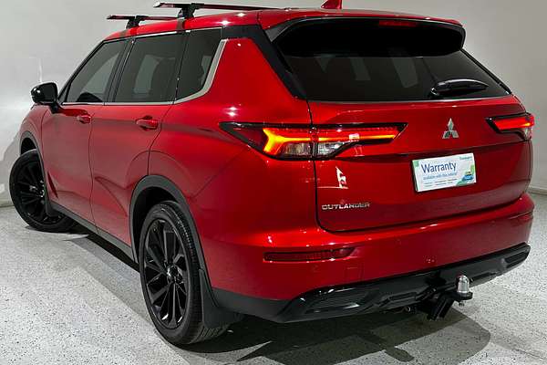 2023 Mitsubishi Outlander Black Edition ZM