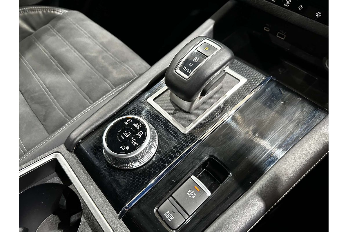 2023 Mitsubishi Outlander Black Edition ZM