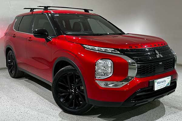 2023 Mitsubishi Outlander Black Edition ZM