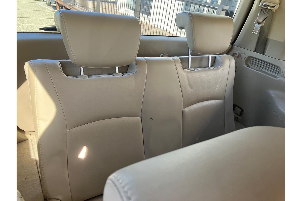 2004 Toyota Kluger CVX MCU28R