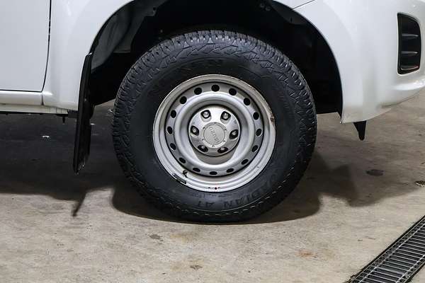 2017 Isuzu D-MAX SX High Ride Rear Wheel Drive