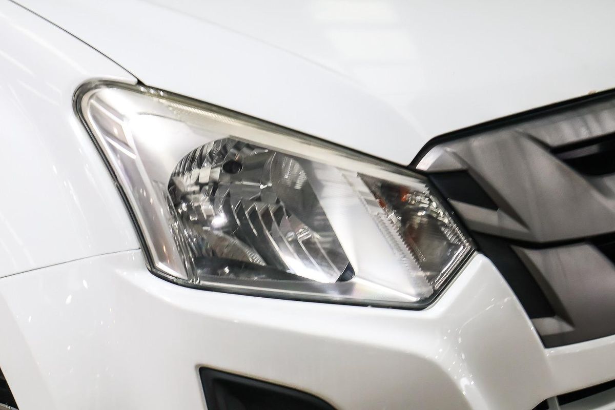 2017 Isuzu D-MAX SX High Ride Rear Wheel Drive