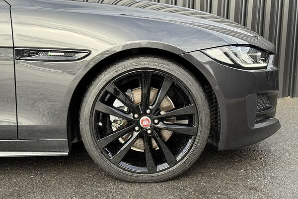 2015 Jaguar XE 20d R-Sport X760