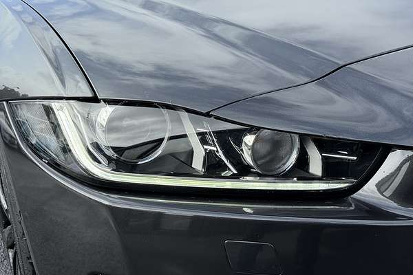 2015 Jaguar XE 20d R-Sport X760