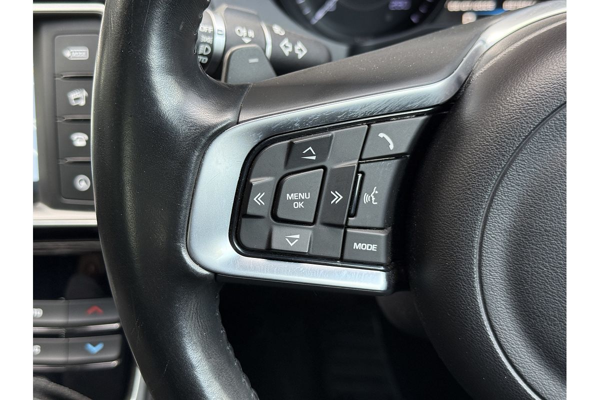 2015 Jaguar XE 20d R-Sport X760