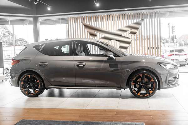 2024 CUPRA Leon V Tribe Edition KL