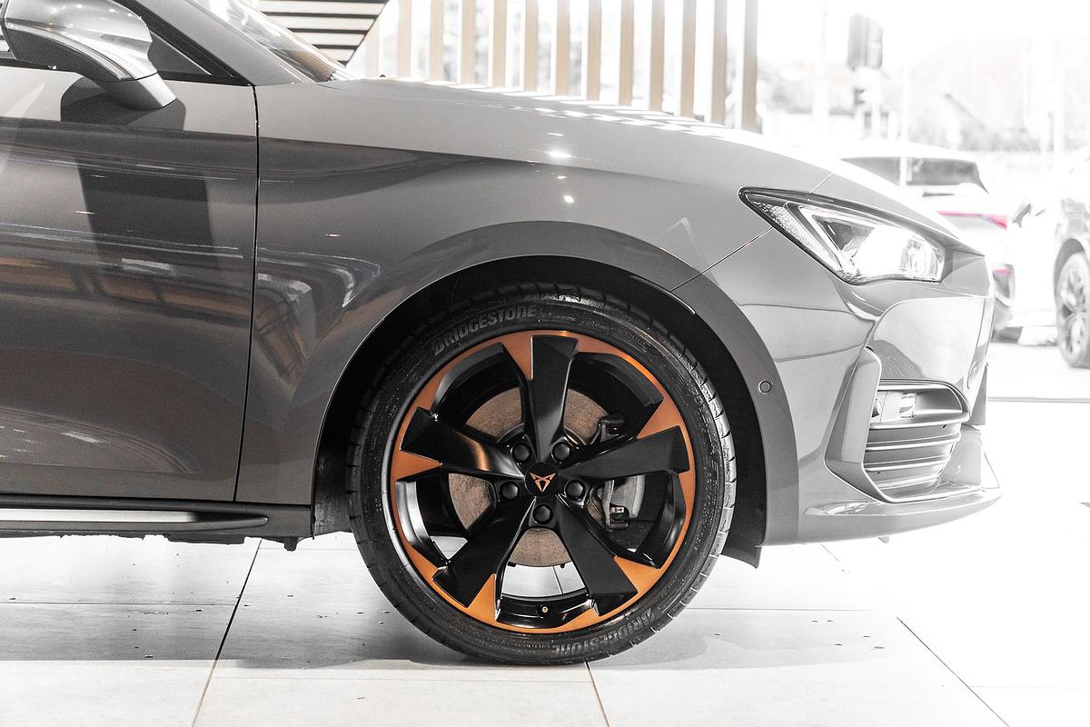 2024 CUPRA Leon V Tribe Edition KL