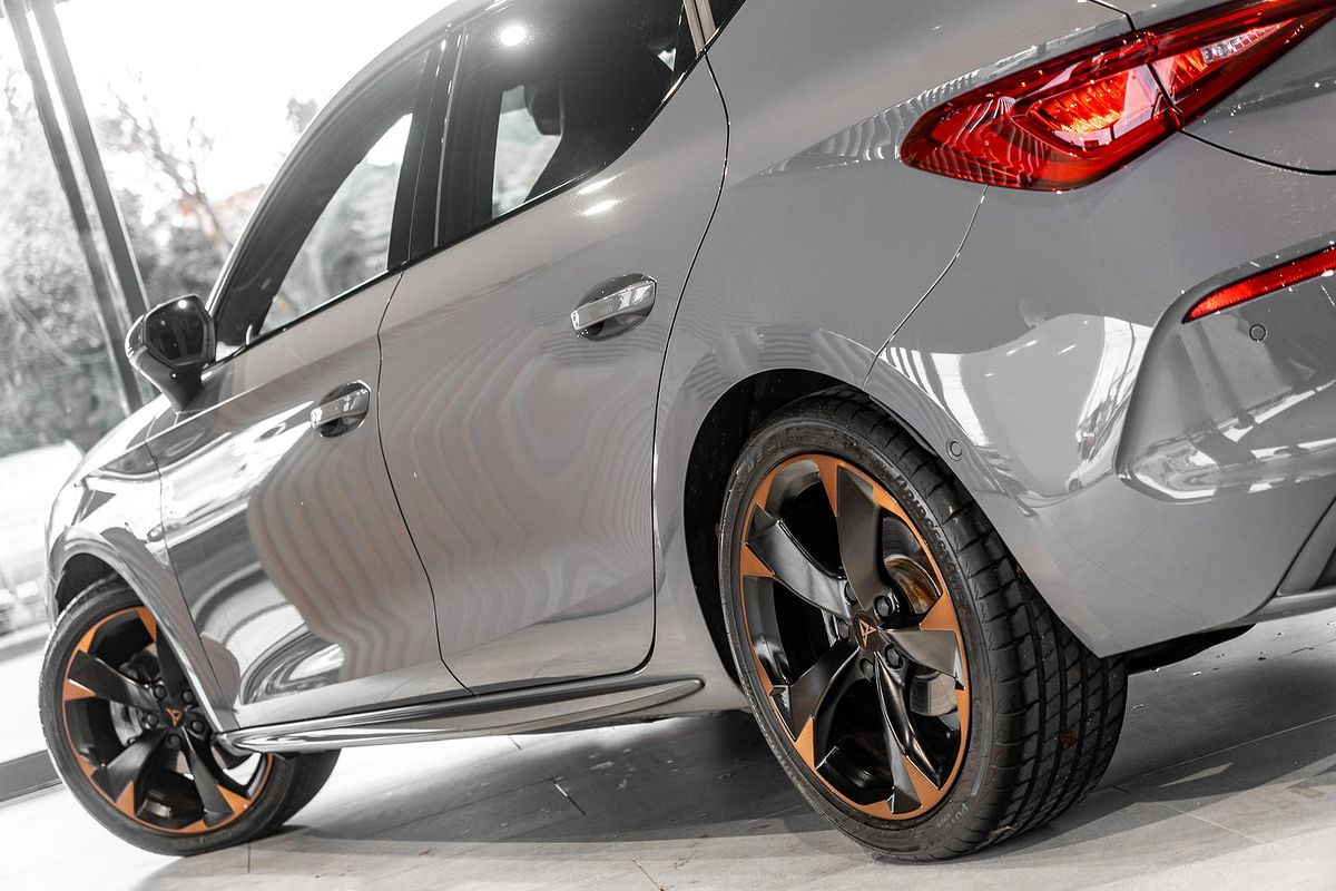 2024 CUPRA Leon V Tribe Edition KL