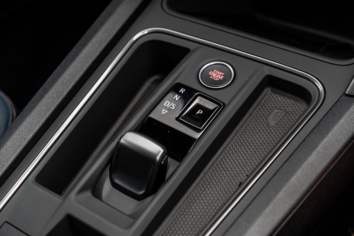 2024 CUPRA Leon V Tribe Edition KL