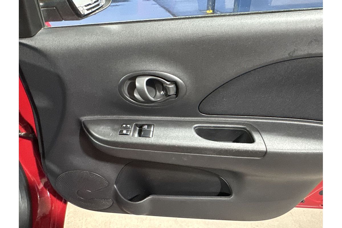 2011 Nissan Micra ST K13