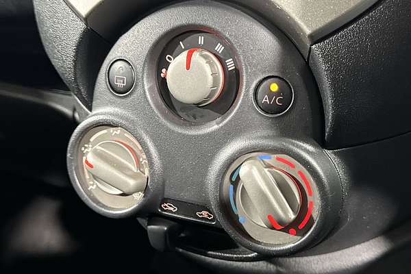 2011 Nissan Micra ST K13