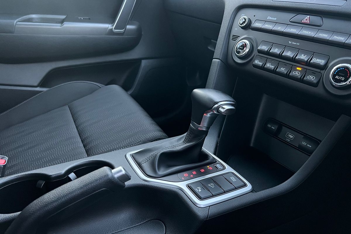 2020 Kia Sportage S QL