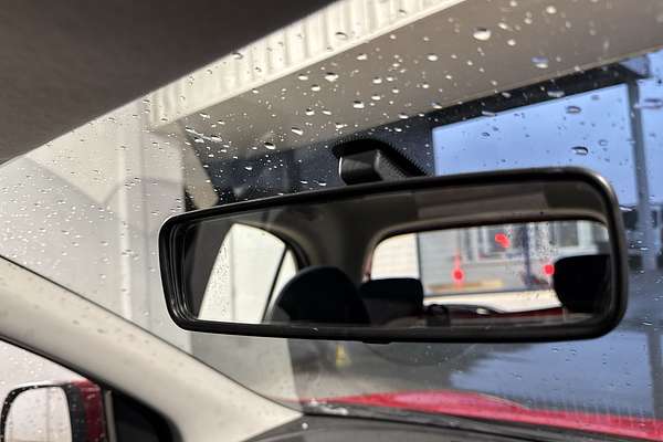 2011 Nissan Micra ST K13