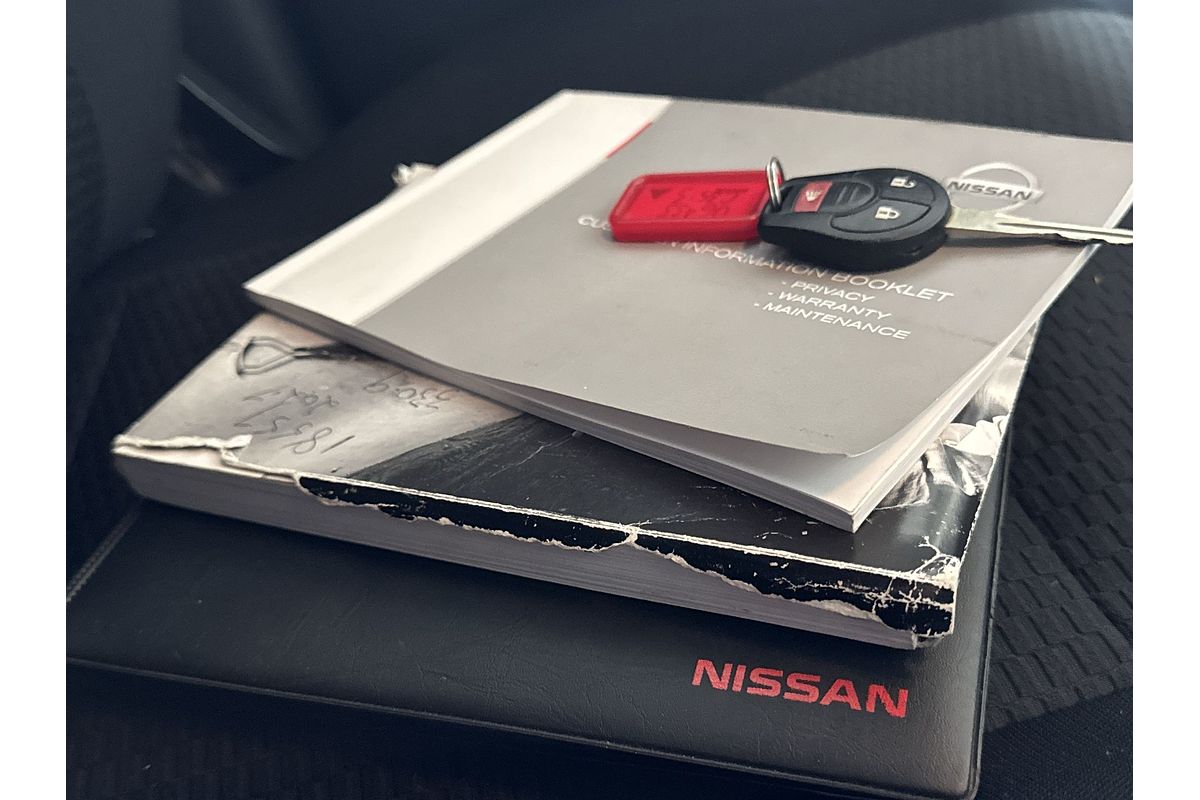 2011 Nissan Micra ST K13